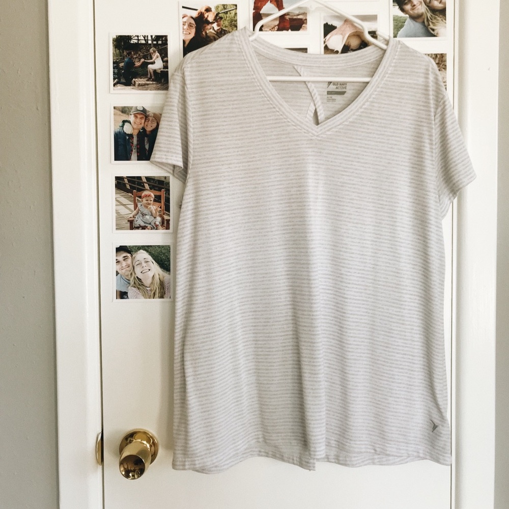 workout shirt